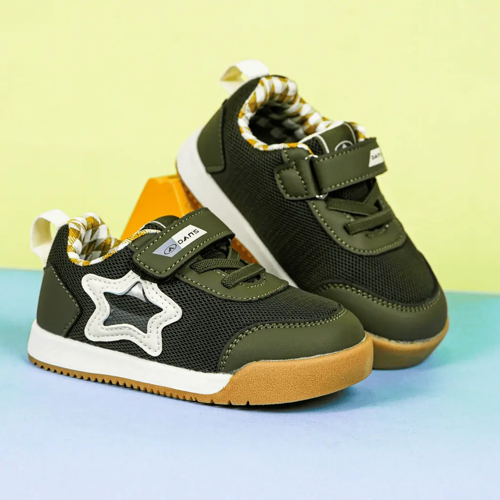 Sepatu Anak 1